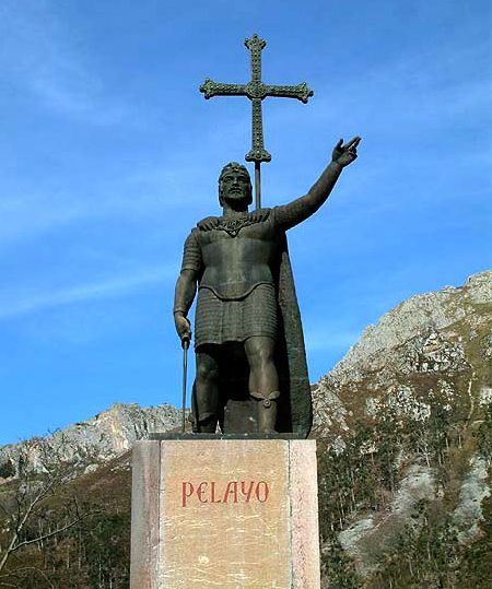 Pelayo statue