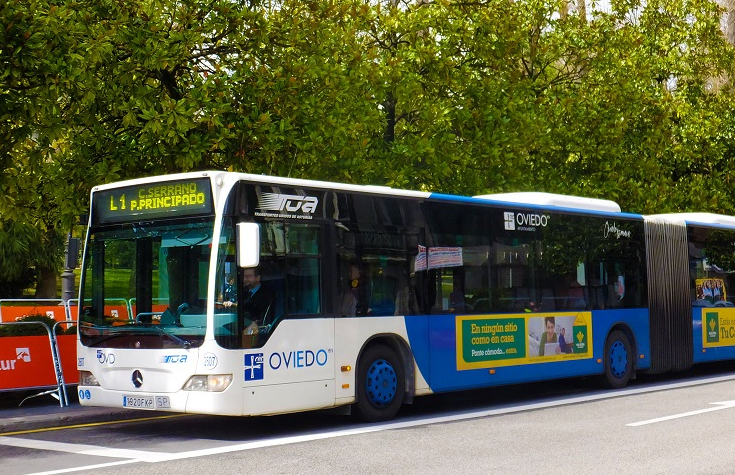 Oviedo TUA bus